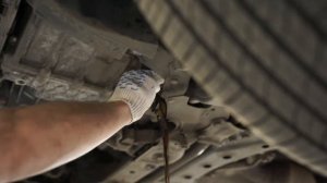 Замена масла в коробке и двигателе Geely Atlas Pro 53.000 км