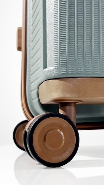 EN1060-24-11 FABRETTI Чемодан 4-х колесный 100% полипропилен