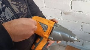 Гайковёрт DEKO DKIW 1300, 600Нм. Обзор и обслуживание.