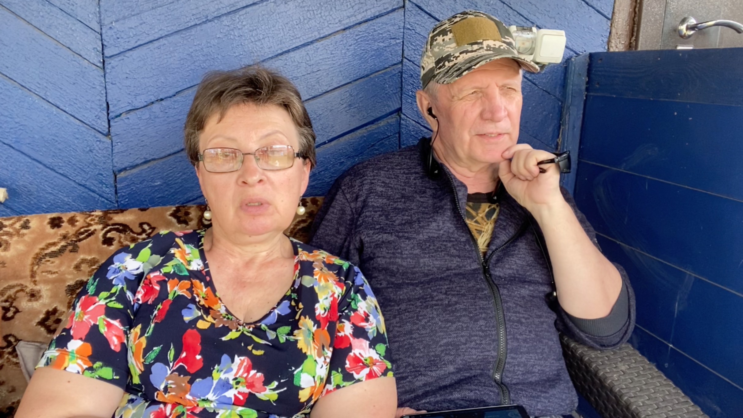 Вот это мы попали - живём в эпоху перемен! Я уморилась, муж тоже устал. Сидим, болтаем обо всём смотреть онлайн