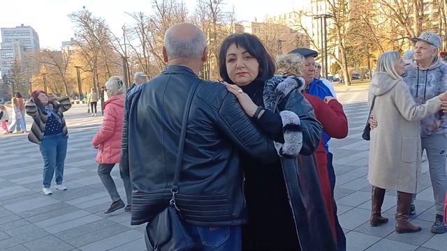 АХ! ТЮЛЬПАНЫ - НЕЖНЫЕ ЦВЕТЫ🌷 ТАНЦЫ 🌷 ХАРЬКОВ 2025 смотреть онлайн