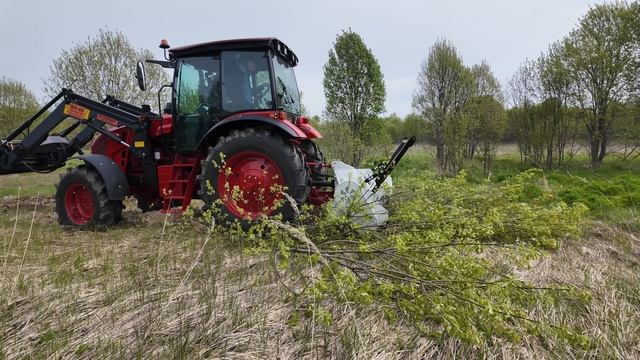 Трактор Беларус-1523 с мульчером NIUBO TMD200 смотреть онлайн