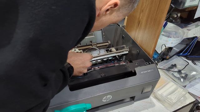 HP Smart Tank 515 не видит не определяет головки картриджи