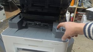 Как заменить в МФУ HP Laser 135w картридж?