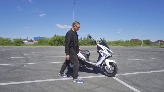 Обзор комфортного макси-скутера PROMAX MAGNUS 200 (49сс по доку