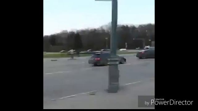 Приколы про машины| очень сильный гудок на машине ;) смотреть онлайн