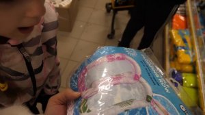 VLOG Алиса тратит свои деньги