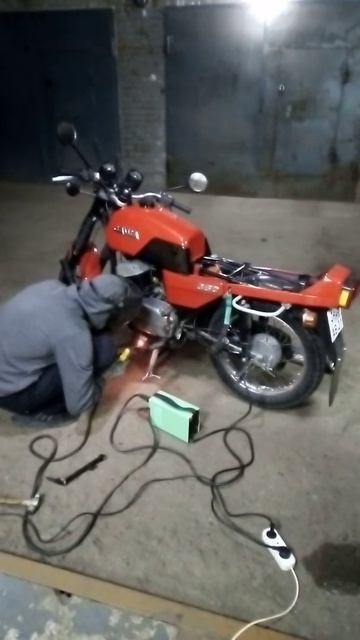 Боковая подножки Ява 638 вариум.