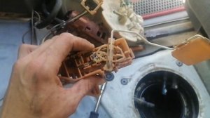 Ниссан Либерти замена фильтра бензиновый 😁