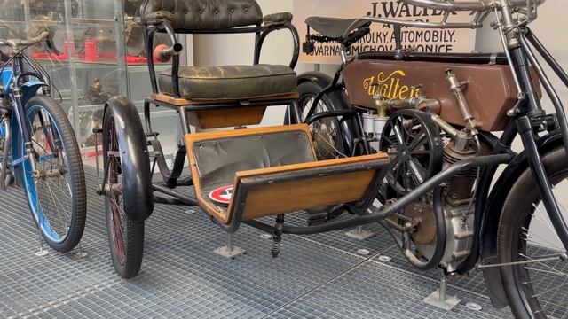 Трехколесное чудо с мотором 1900 г. в Пражском техническ