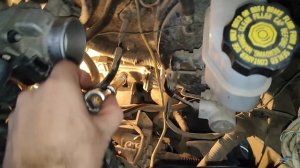 Замена подушек двигателя, задняя на Kia Sportage 2.