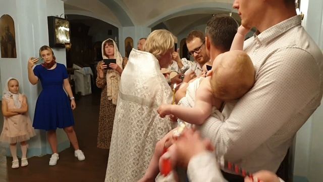 Крещение ребёнка. Как проходит и чего я не знала. смотреть онлайн