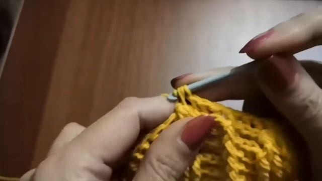 Шапка детская крючком, 3Д листья. Children's hat. смотреть онлайн