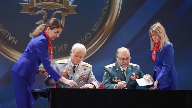 Торжественная церемония гашения художественного мар?