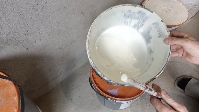 Краска водоэмульсионная сколько хранится?