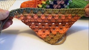Радужный бабушкин квадрат,шаль,косынка вязание крючк?