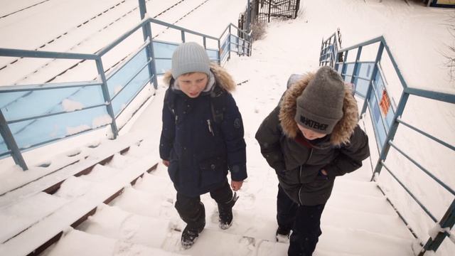 Переезд - надземный переход смотреть онлайн