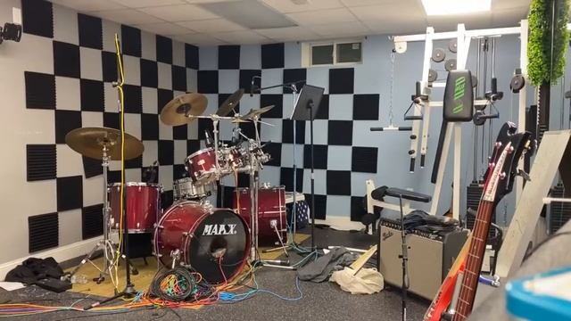 СЫН, Я ЗА МОЛОКОМ | Bread Boys на русском смотреть онлайн