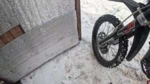 КАК ПОДНЯТЬ ЛЮБОЙ МОТИК НА ЗАДНЕЕ КОЛЕСО , СМОЖЕТ КАЖД?