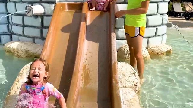 Учим правила безопасности на воде с Майей! Веселая история для детей смотреть онлайн