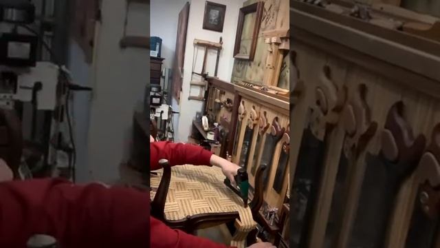 Прямой эфир Инстаграм все тот же стул. Крепим джутовую смотреть онлайн