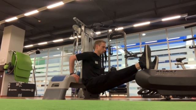 Обратные отжимания на трицепс от скамьи/стула (BENCH DIPS / смотреть онлайн