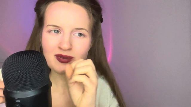 Асмр неразборчивый шепот с кисточкой💤💗(полное виде?