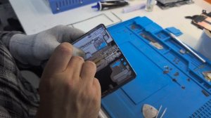 Samsung Z Fold 4: Замена Дисплея без Рамки + Чистка Шарнира