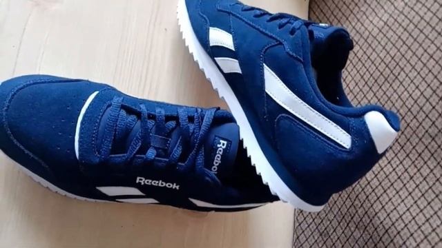 Кросівки reebok royal glide rpl bs5814 оригінал натуральна замша р. смотреть онлайн