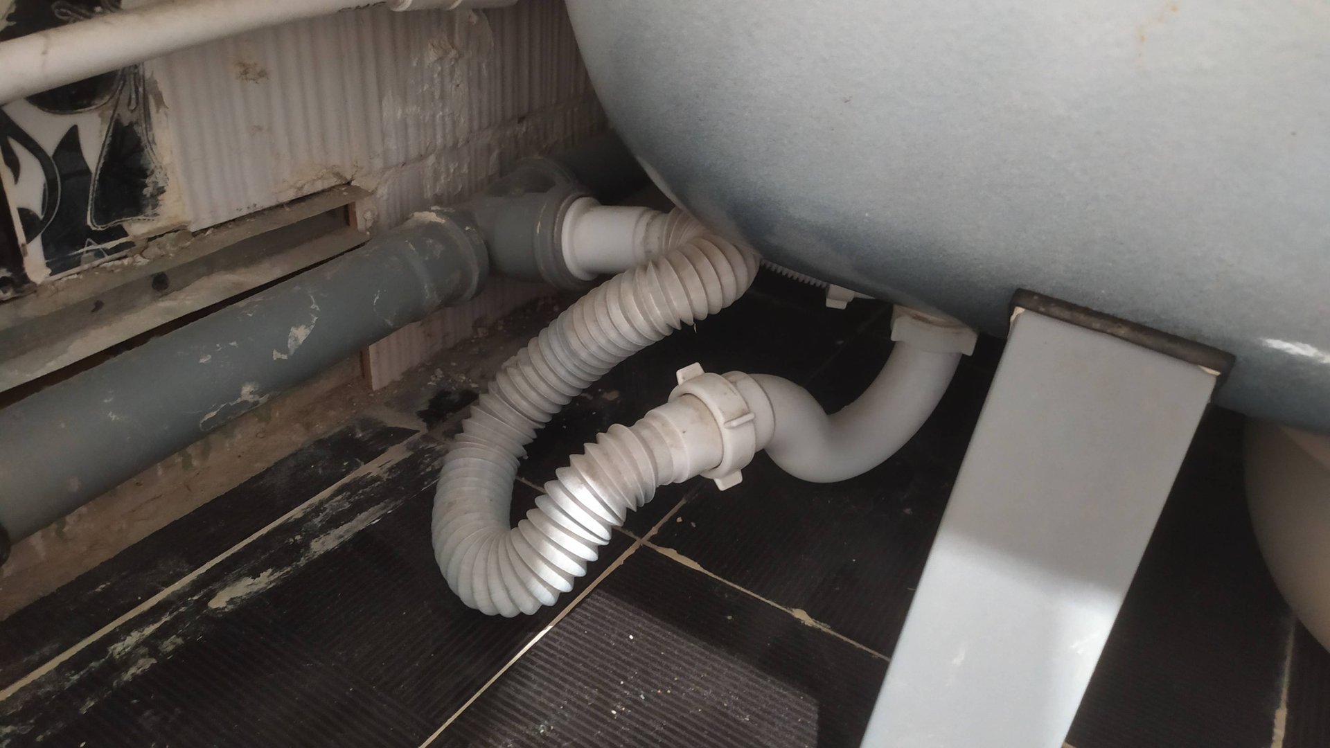 Замена гофры в ванной на трубу. Стоило ли оно того? смотреть онлайн