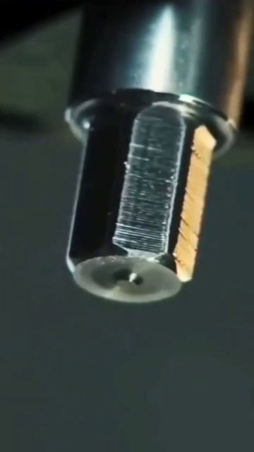 Шестигранник на токарном станке 🟡Популярная механик смотреть онлайн