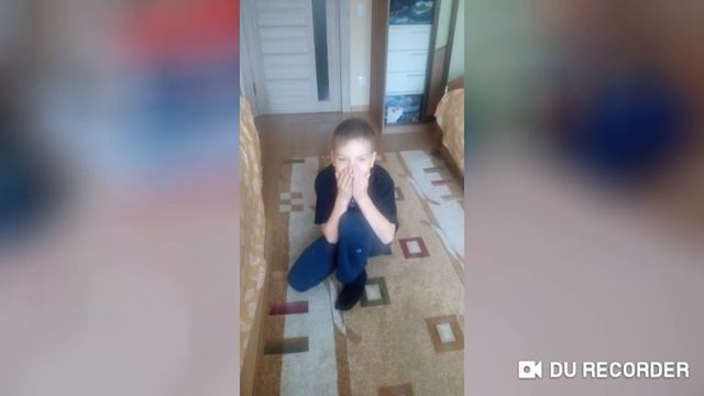 Мой друг проглотил бомбу !!!!! (Прикол)!!! смотреть онлайн