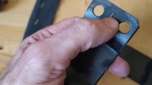 Скрипит офисное кресло: как снять, разобрать и исправи