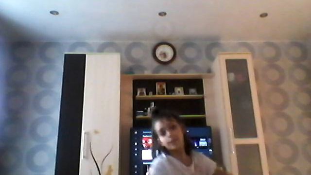 Танцую под грустный дэнс смотреть онлайн