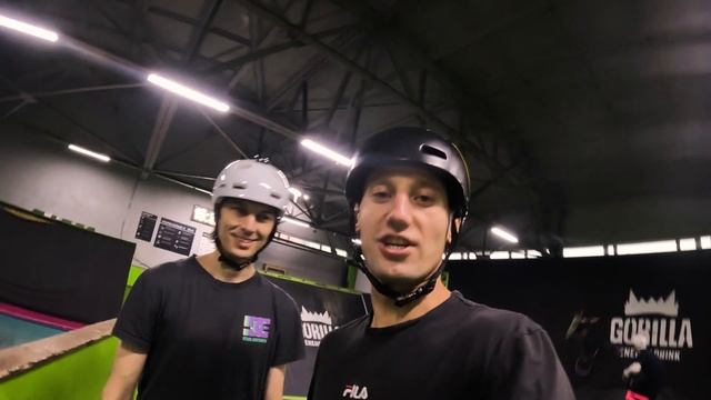 Поставил супер лёгкие камеры. Катаем в скейт-парке. Эп?