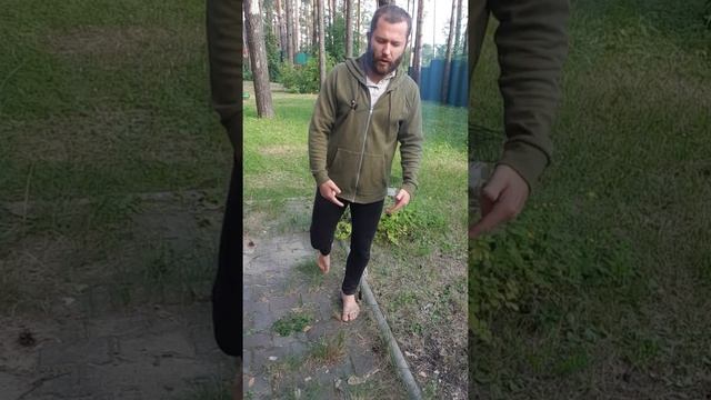 Упражнение для проприоцепторов: стоим на одной ноге с