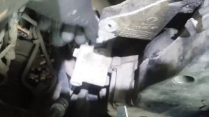 chevrolet lacetti, как снять генератор и установить на двигате