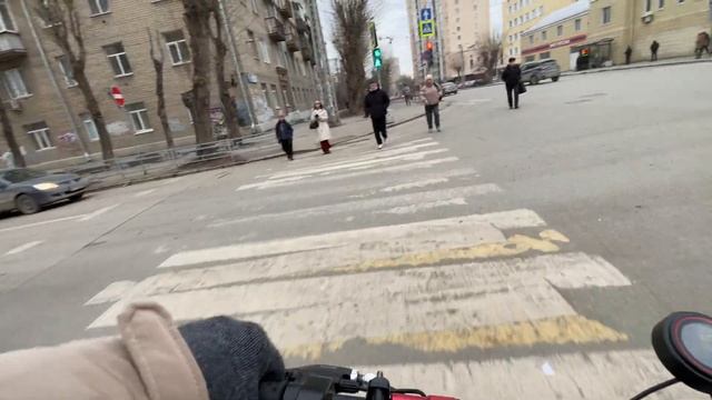 Покатушки на электросамокате, чуть не попался ДПС 🐸