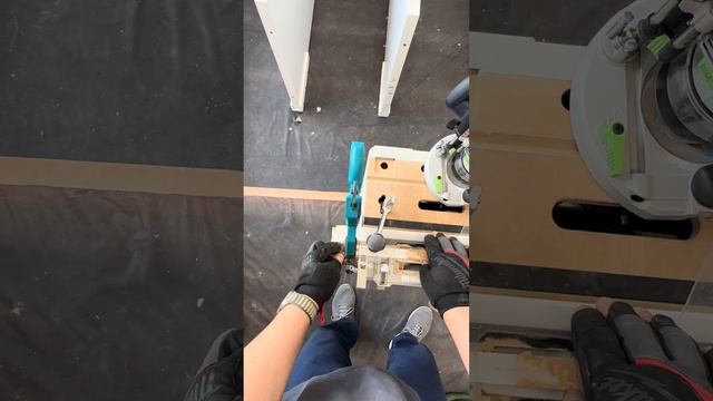 фрезеровка под скрытые петли AGB 2.0 фрезером Festool 2200 смотреть онлайн