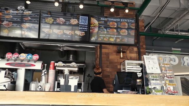 Отделка ресторана сети крафтовых бургерных декоративным кирпичом «Мадрид 445». смотреть онлайн