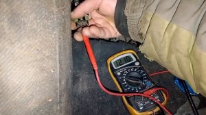 Проверка разъёма бензонасоса  автомобиль ваз замерим