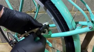 Не работает тормоз на велосипеде. Как отремонтировать