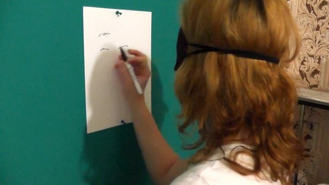 Челлендж рисую с закрытыми глазами портрет / Blindfolded Drawing Challenge portrait смотреть онлайн