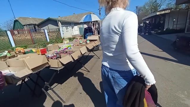 ЖИВУ ОДНА В ДЕРЕВНЕ / ВЫЕХАЛИ НА РЫНОК / КУПИЛА ПАПЕ ОБУ