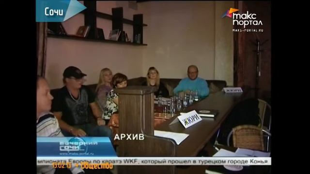 8 вокалистов борются за звание лучшего караокера смотреть онлайн