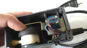 Почему насос аквариума перестал качать воздух?