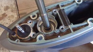 Замена сальников редуктора лодочного мотора,сальники