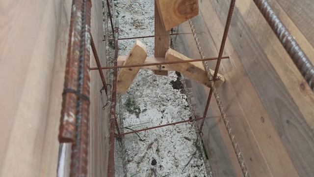 Как мы ставили стяжки опалубки. Чем стянуть опалубку. ?