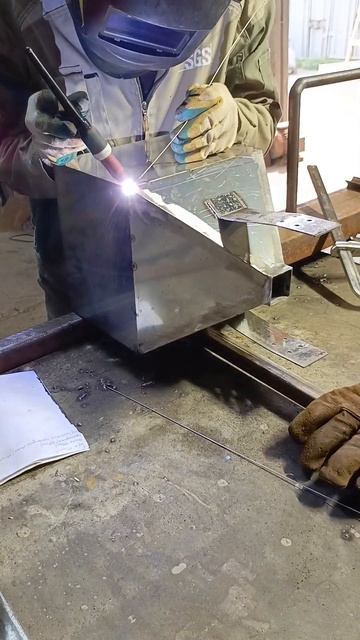 УВЕЛИЧЕНИЕ ОБЪЕМА😉🖐️#ручная_работа #welding #полуавтом смотреть онлайн