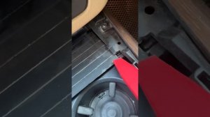 Заміна шторки підстаканника бмв х5 е70